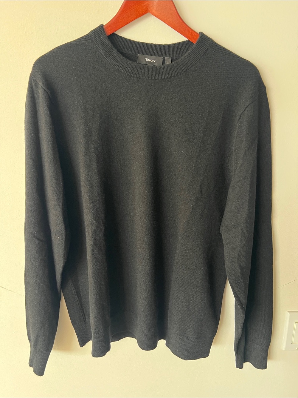 Theory Men's Black Crewneck Cashmere Sweater size L